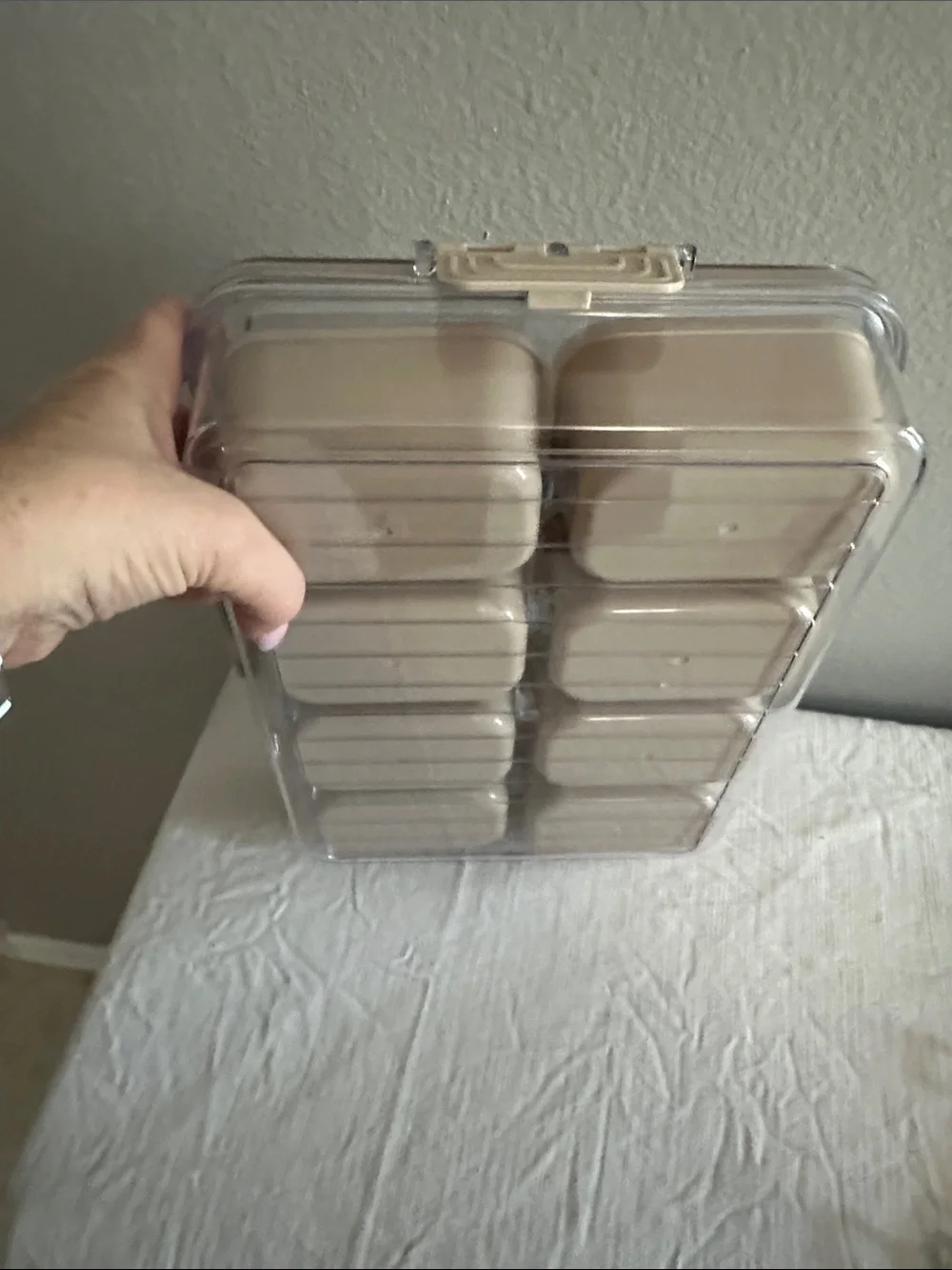 Clear Plastic with beige accents organizer and 2 under shelf cup holders NWT